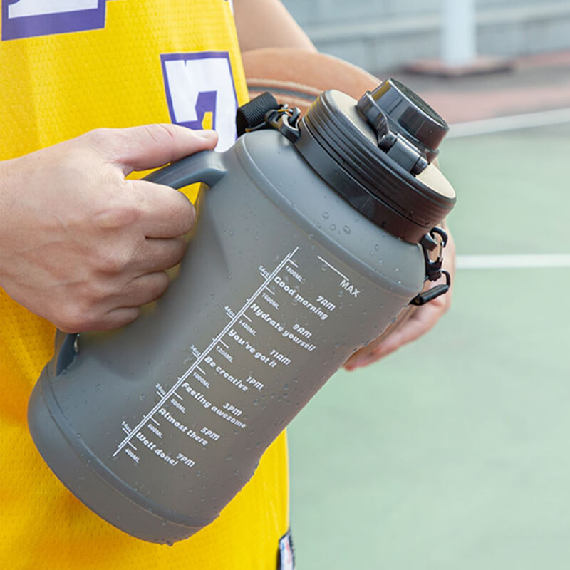 š„2025 HOT SALEš„Silicone foldable anti drop sports portable water bottle