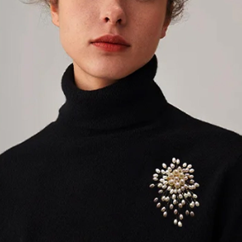 🎁2025 NEW! 🔥Women's High-end Exquisite Handmade Pearl Brooch