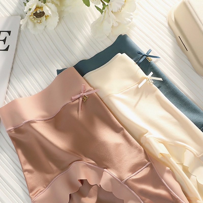 🌸Last Day-Buy 1 Get 3 Packs🔥2025 Silky High-Waist Seamless Briefs With Scalloped Edges