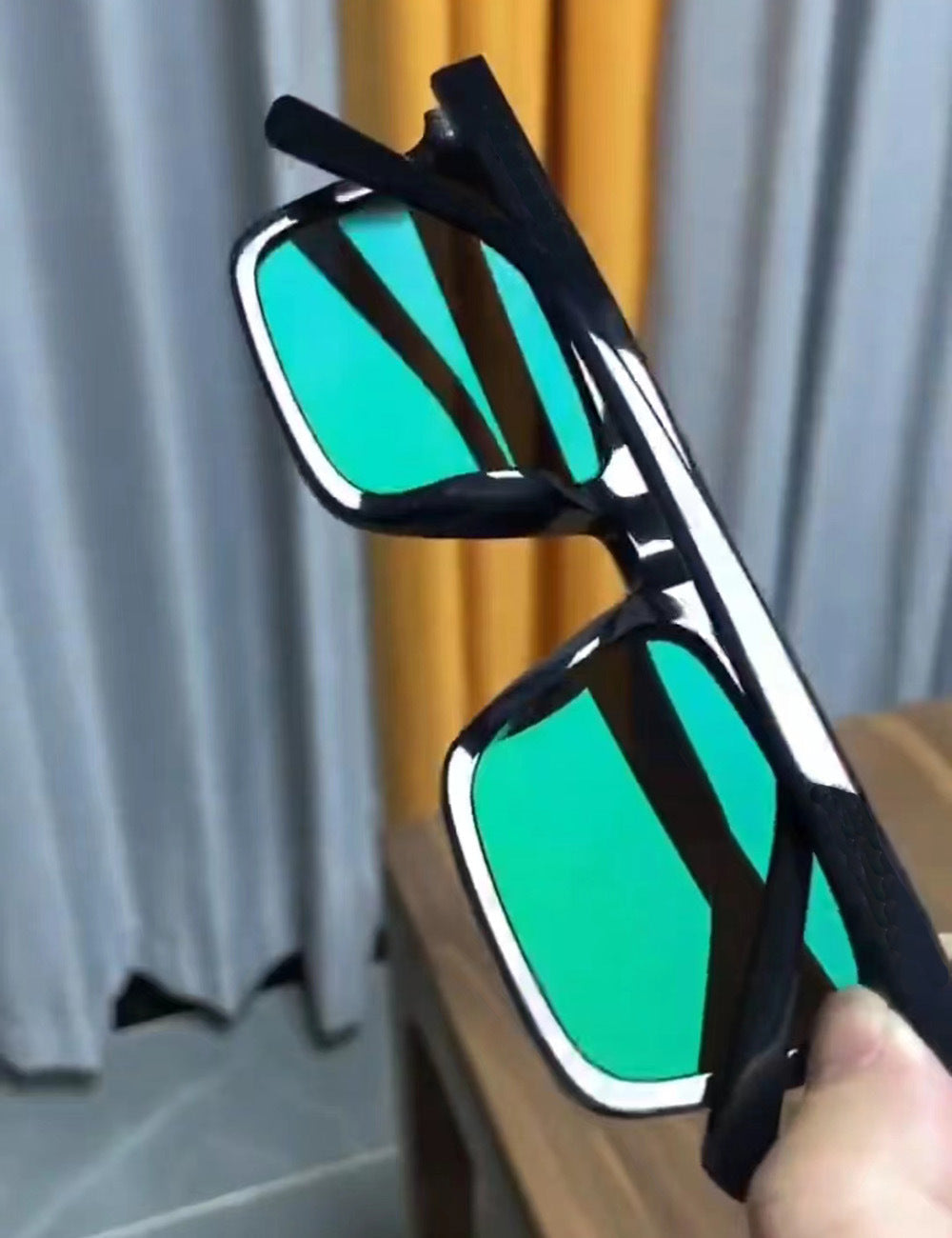 😎New Men's Polarised Sunglasses😍