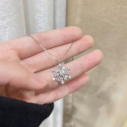 🎁Limited-time special offer💕Spinning Snowflake Necklace