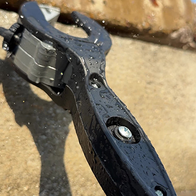 🔧 One-Hand Ratchet-Type Pipe Cutter – Cut with One Hand, Conquer Any Pipe! ✂️💪 Smooth, burr‑free, effortless – even in the tightest spaces. 🔩🛠️